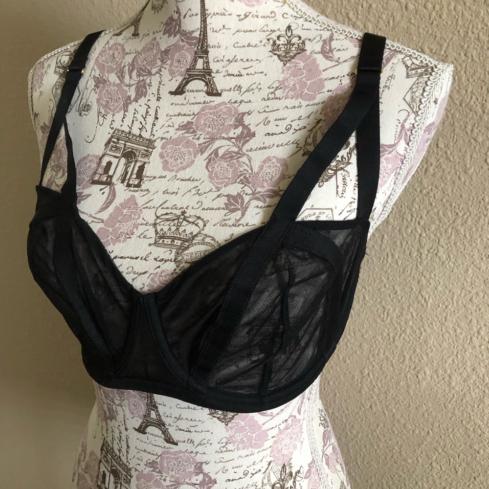 Victoria's Secret Black Sheer Bra size 34DD. Like new - Picture 2 of 6